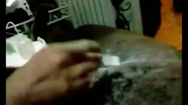 A Loura Gira e sexy masturba-se os melhores vídeo pornô grátis com a rata