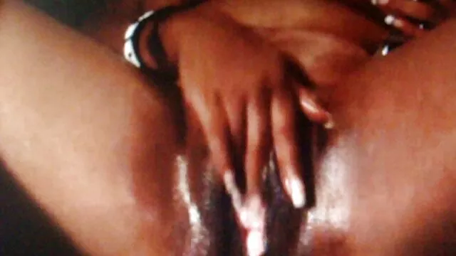 Loura os melhores videos porno hd Busty dildoing her sweet pussy