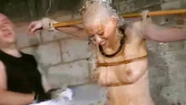 Gangbang, lixou-se e encharcou-se assistir filme pornô os melhores de esperma!