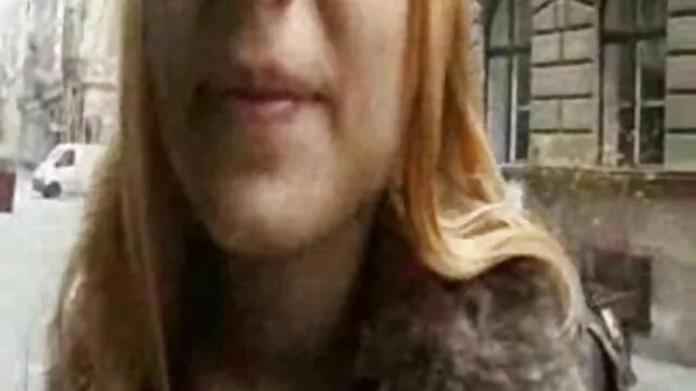 A pequena estrela asiática de Tinah cavalga num os melhores filmes de sexo grátis cavaleiro quente