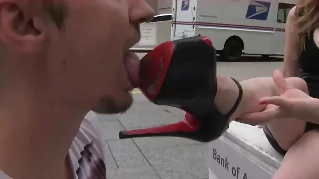O Brock amador come os melhores vídeos de pornô das brasileirinhas a sua carne.